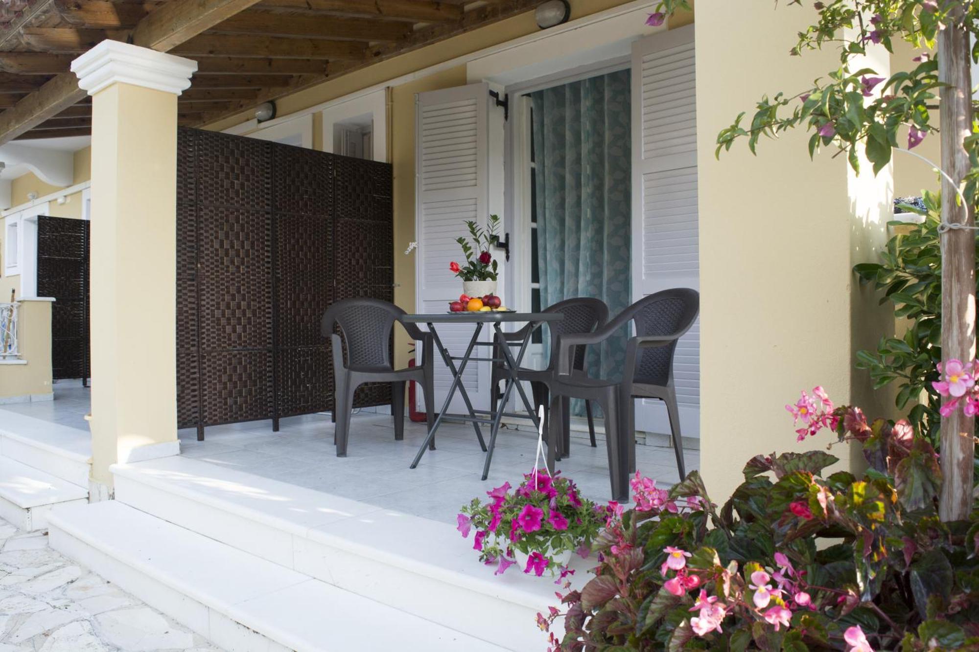 Marina Apartments, อากิออส กอร์ดิออส ภายนอก รูปภาพ