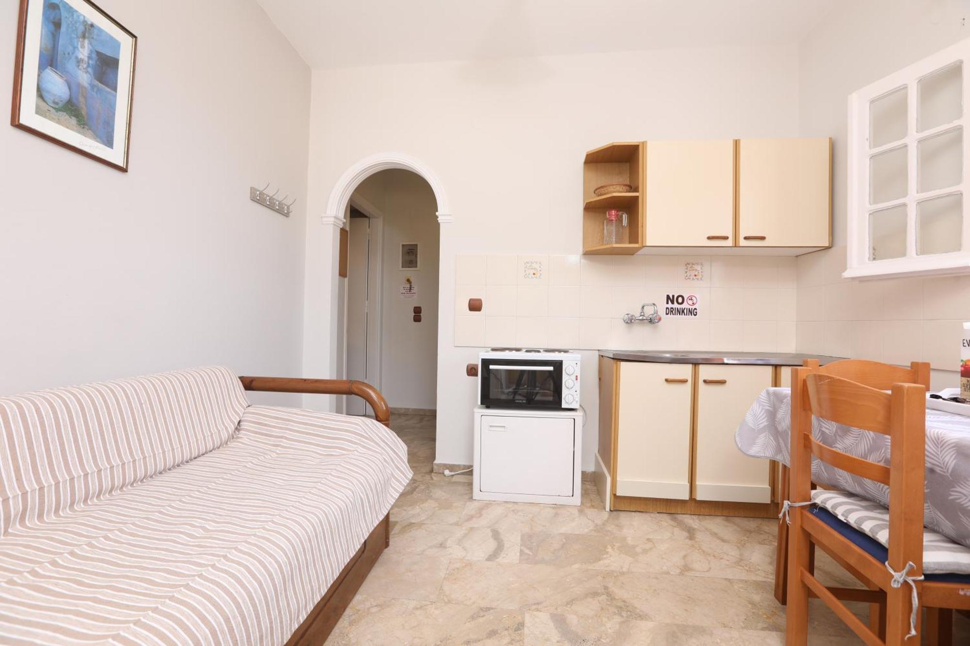 Marina Apartments, อากิออส กอร์ดิออส ภายนอก รูปภาพ
