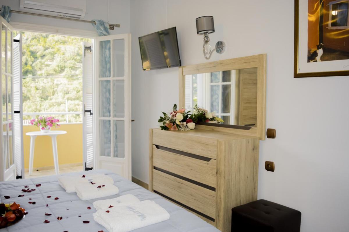 Marina Apartments, อากิออส กอร์ดิออส ภายนอก รูปภาพ